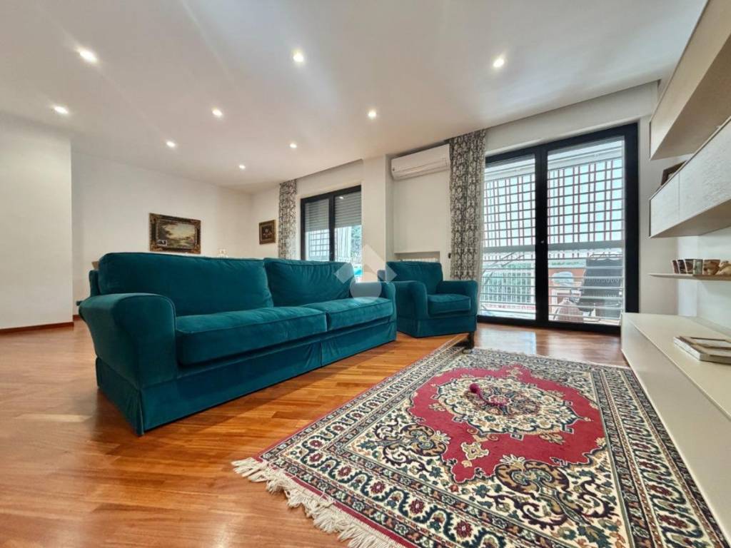 Appartamento a Bari in VIA COLONNELLO LORENZO D'AVANZO - Foto 5