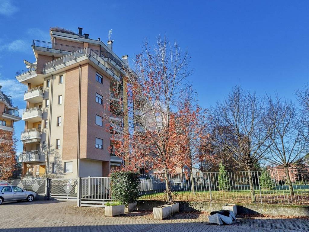 Box / garage a Gallarate in Via Aosta, 9 - Foto 3