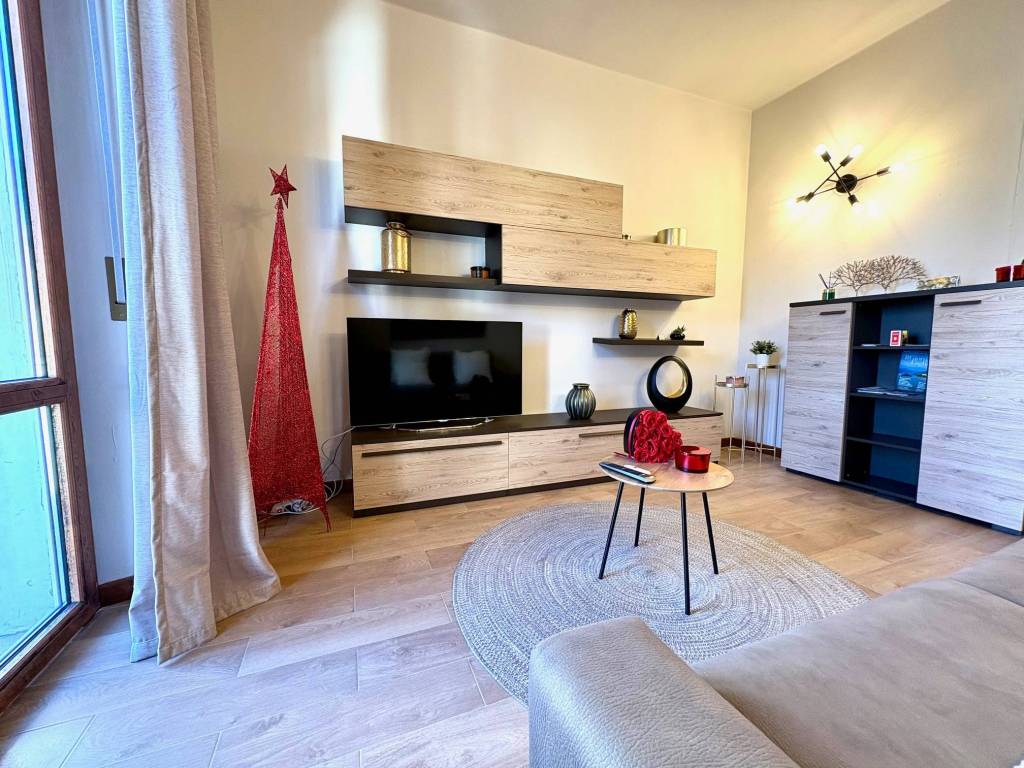 Appartamento a Verona in Viale Cristoforo Colombo, 73 - Foto 2