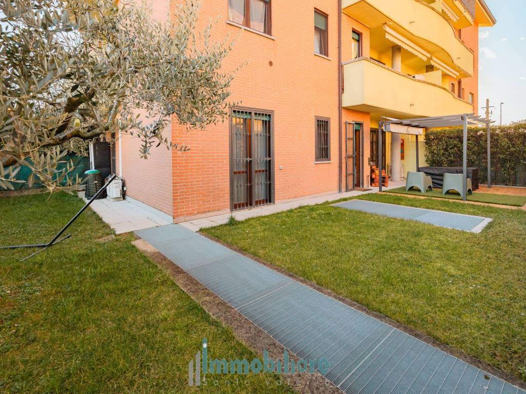 Appartamento a Seregno in Via Giuseppe Adami, 20 - Foto 3