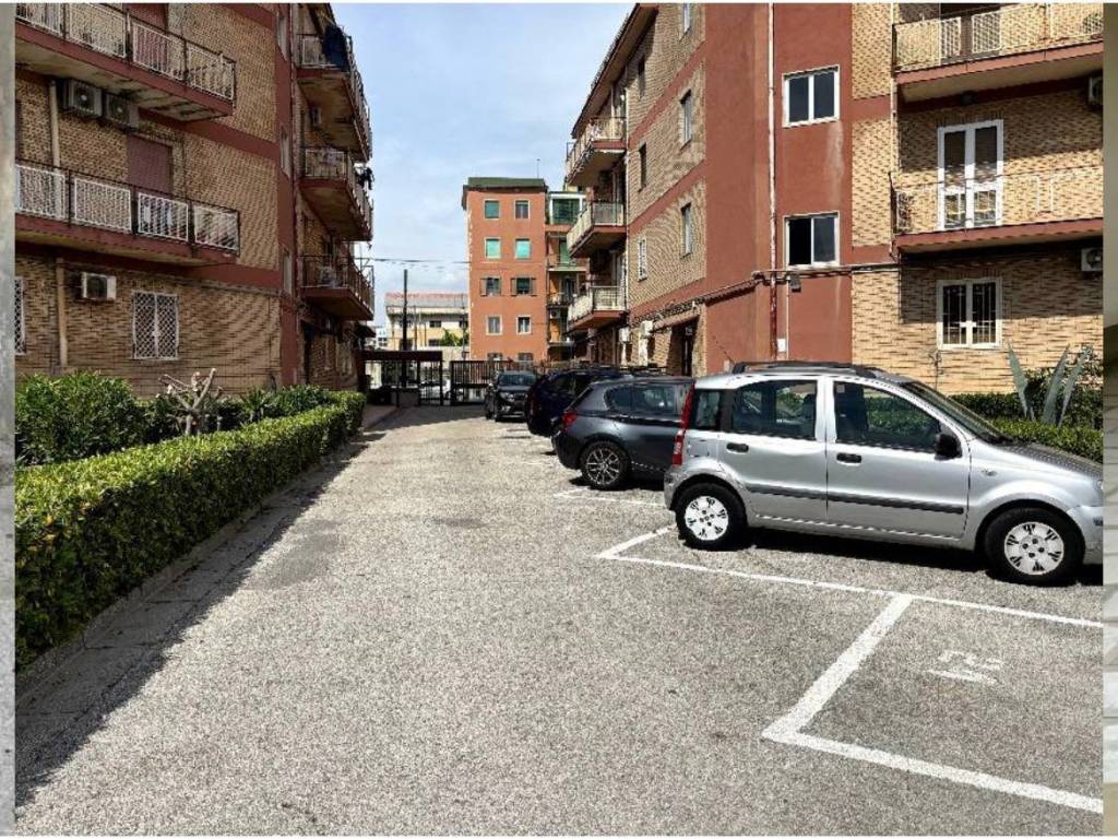 Box / garage a Portici in Corso Giuseppe Garibaldi, 269 - Foto 4