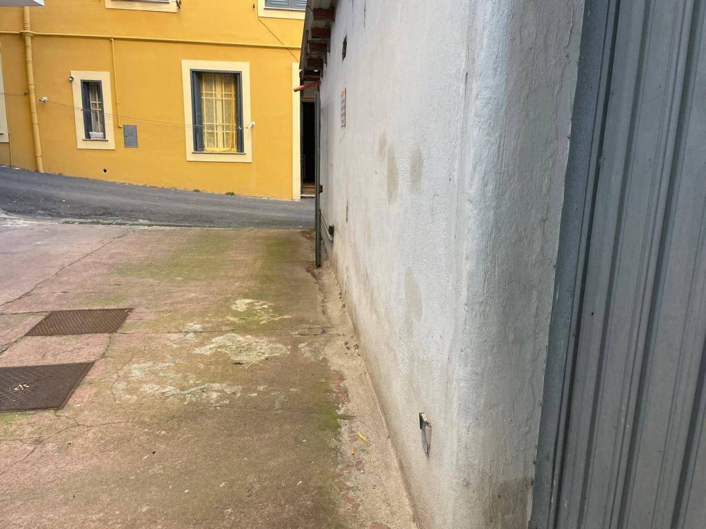 Box / garage a Ventimiglia in Via Chiappori - Foto 5