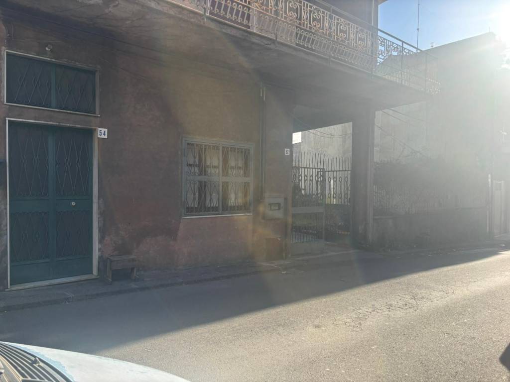 Appartamento a San giovanni la punta in Via Soldato Torrisi, 52 - Foto 2