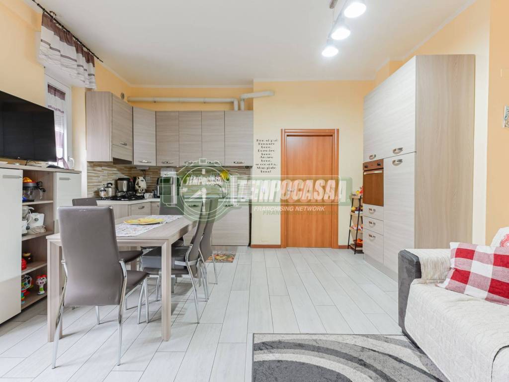 Appartamento a Azzano san paolo in Via Piave 56 - Foto 5