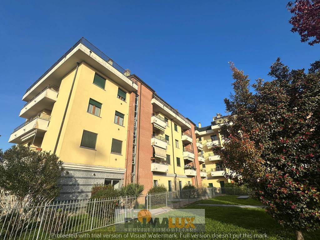 Appartamento a Seregno in Via Fratelli Bandiera - Foto 2