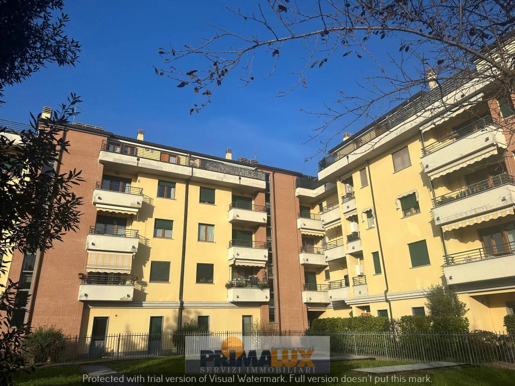 Appartamento a Seregno in Via Fratelli Bandiera - Foto 3