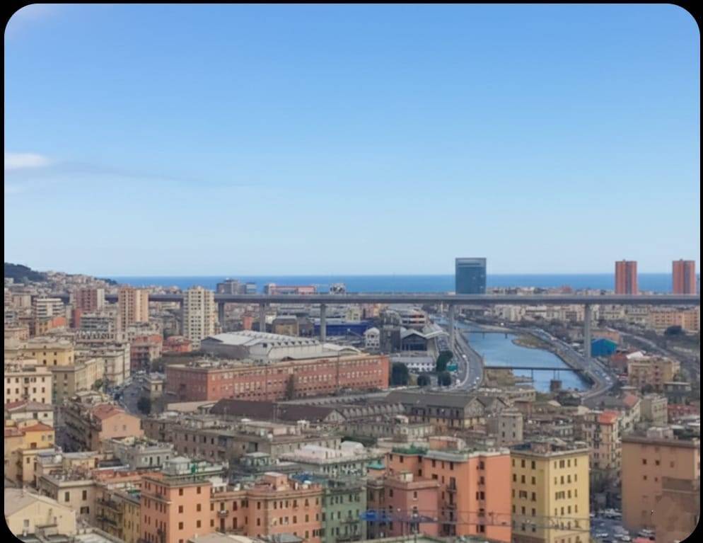 Appartamento a Genova in Via Dei Carpentieri - Foto 5