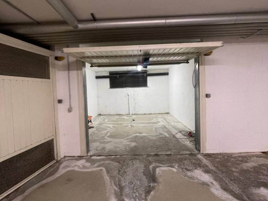 Box / garage a Rimini in Viale Duca d'Aosta - Foto 2