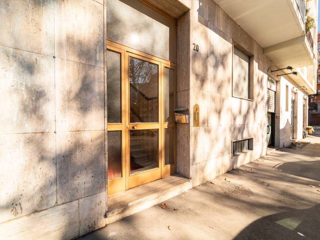 Appartamento a Torino in Via Monte Novegno, 20 - Foto 2