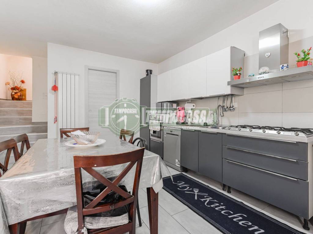 Casa indipendente a Azzano san paolo in Via Monastero Domenicane 11 - Foto 5