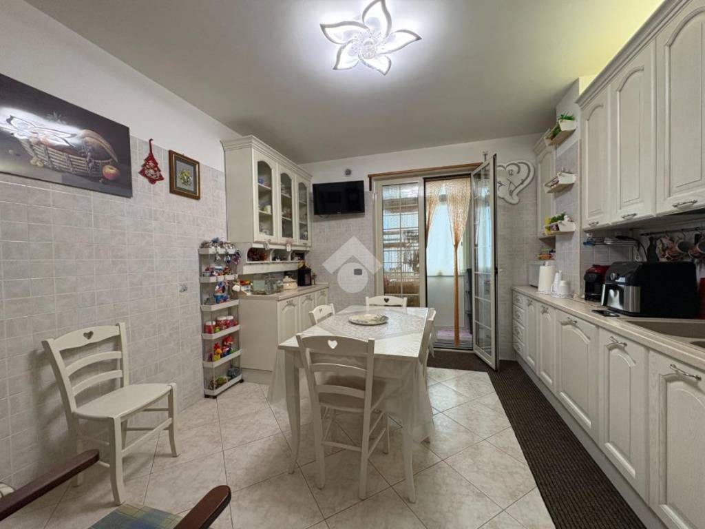 Appartamento a Polignano a mare in Via Papa Giovanni XXIII, 71 - Foto 5