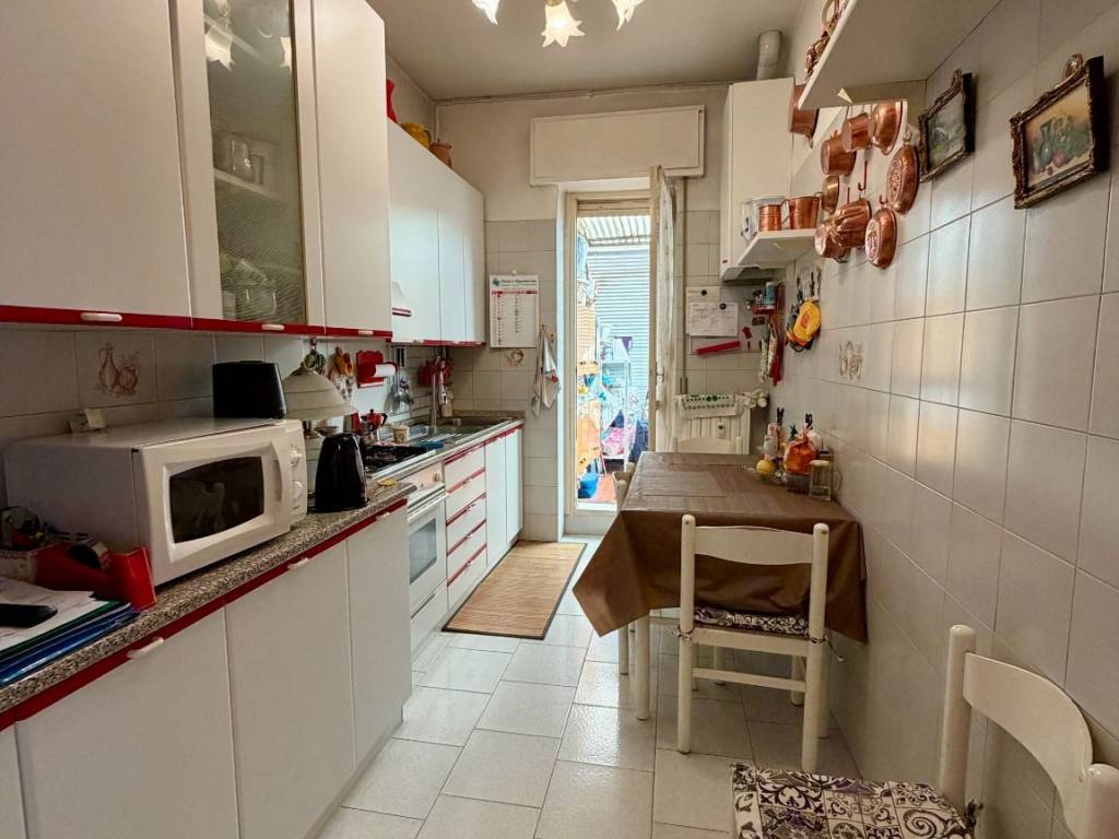 Appartamento a Paderno dugnano in Viale Bolivia, 9 - Foto 3