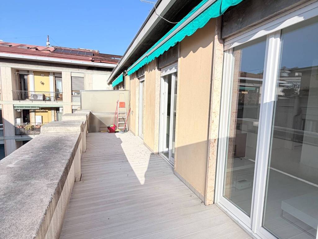 Attico / mansarda a Verona in Lungadige Giacomo Matteotti - Foto 3