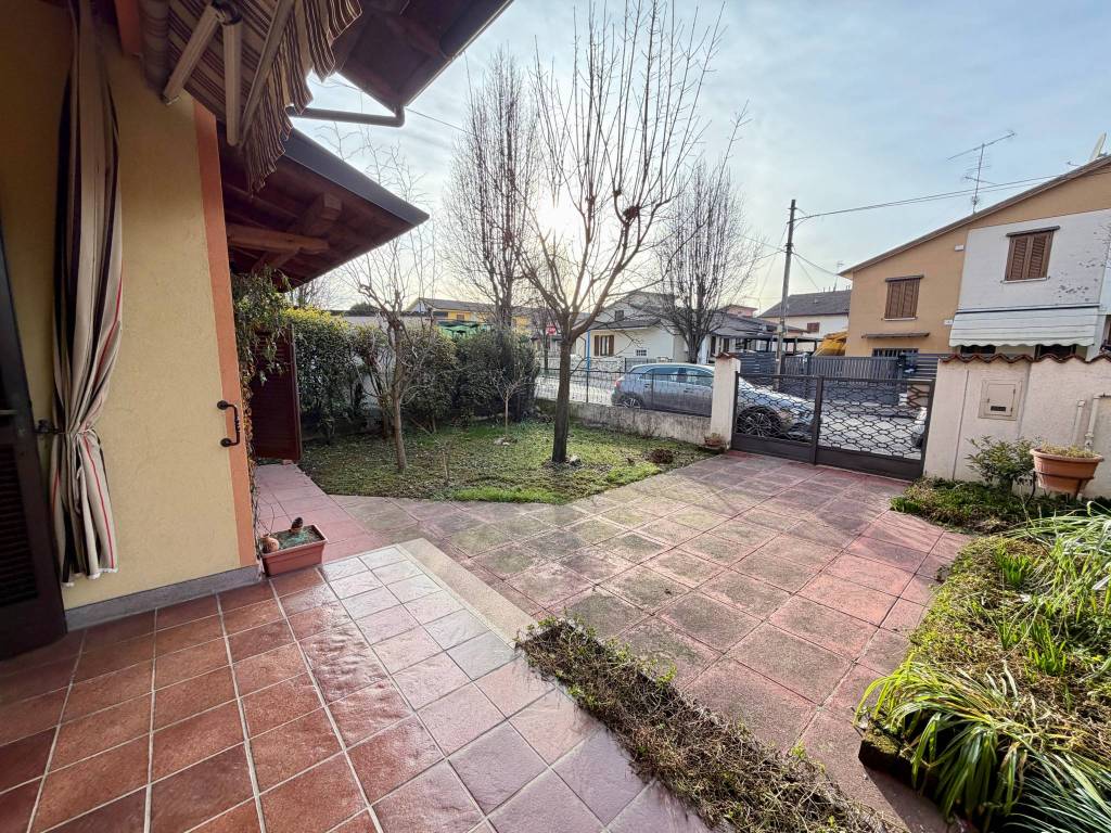 Villa a Brescia in Quartiere G. C. Abba Traversa Sesta - Foto 5