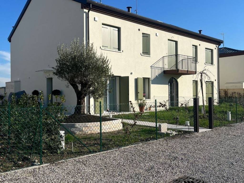 Villa a Ferrara in Via della Ginestra, 173 - Foto 4