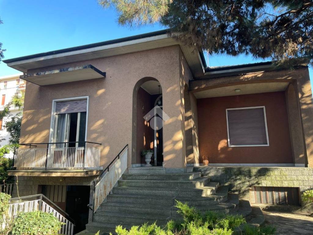 Villa a Cardano al campo in Via gramsci, 50 - Foto 3