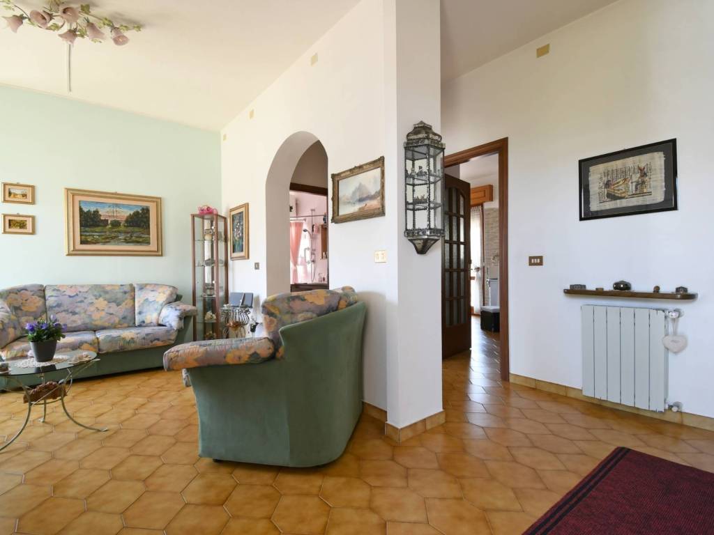 Villa a Decimomannu in Via Carducci, 14 - Foto 2