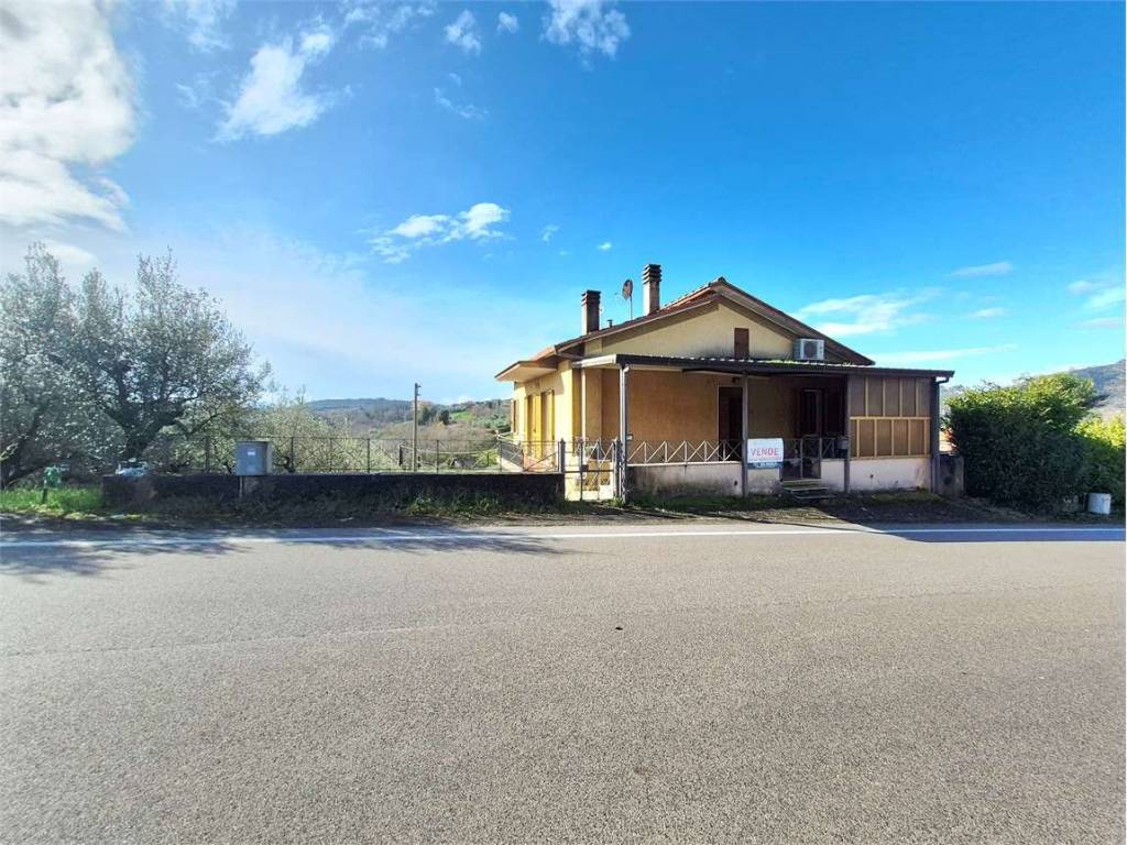 Casa indipendente a Monte san giovanni campano - Foto 2
