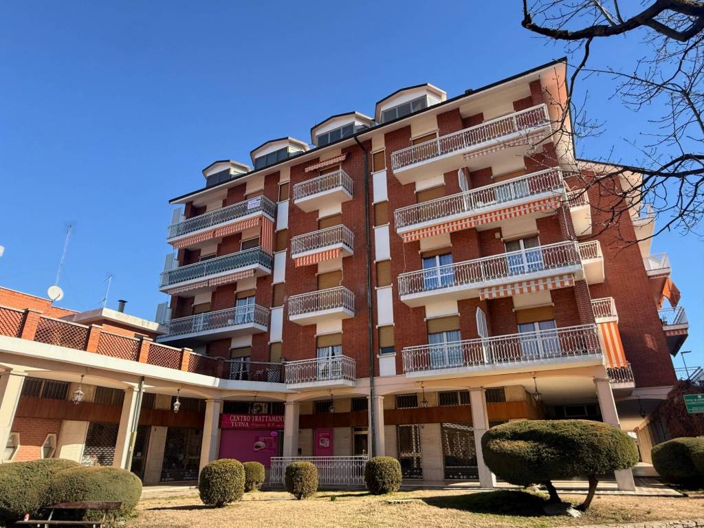 Appartamento a Carmagnola in Largo Umbria, 14 - Foto 2