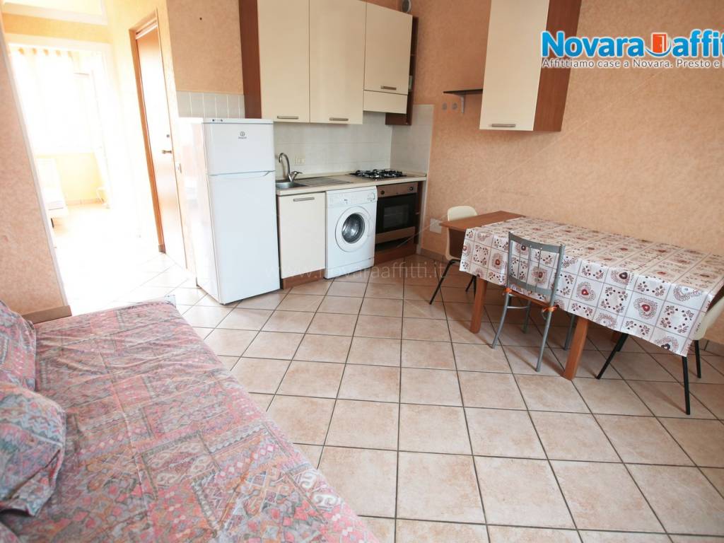Appartamento a Novara in Strada Privata Torgano - Foto 4