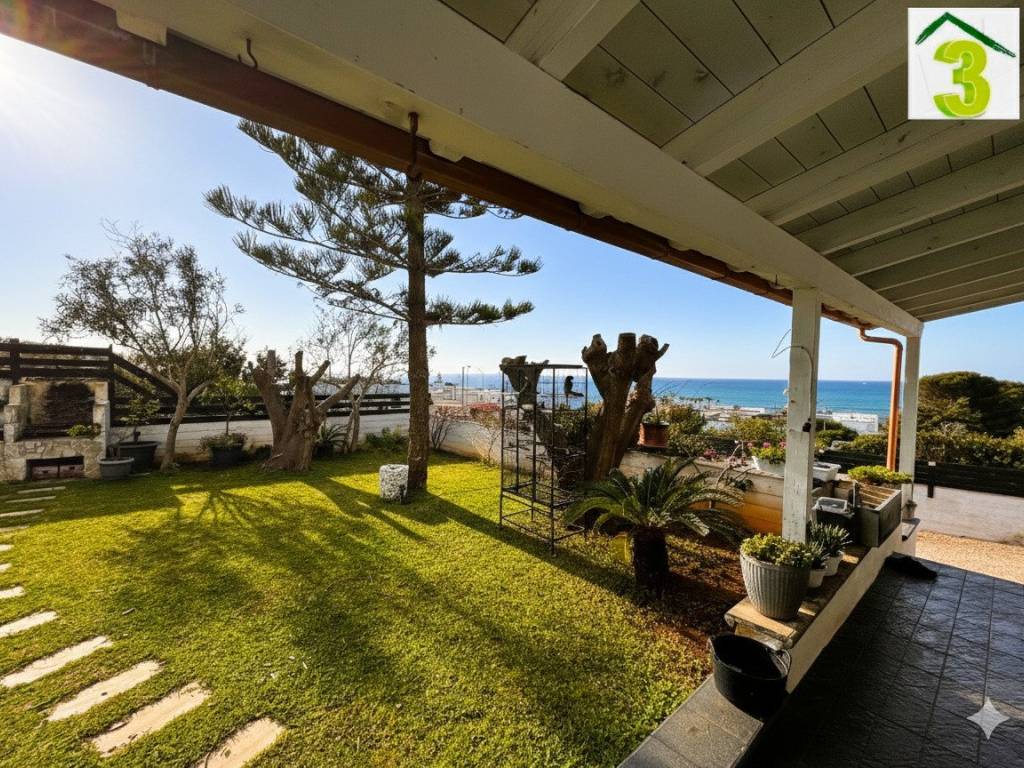 Villa a Salve in Via Platone - Foto 2