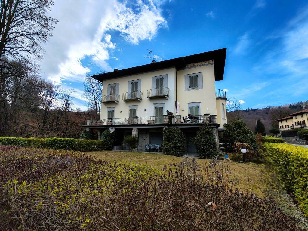 Attico / mansarda a Stresa in Via per Gignese - Foto 2