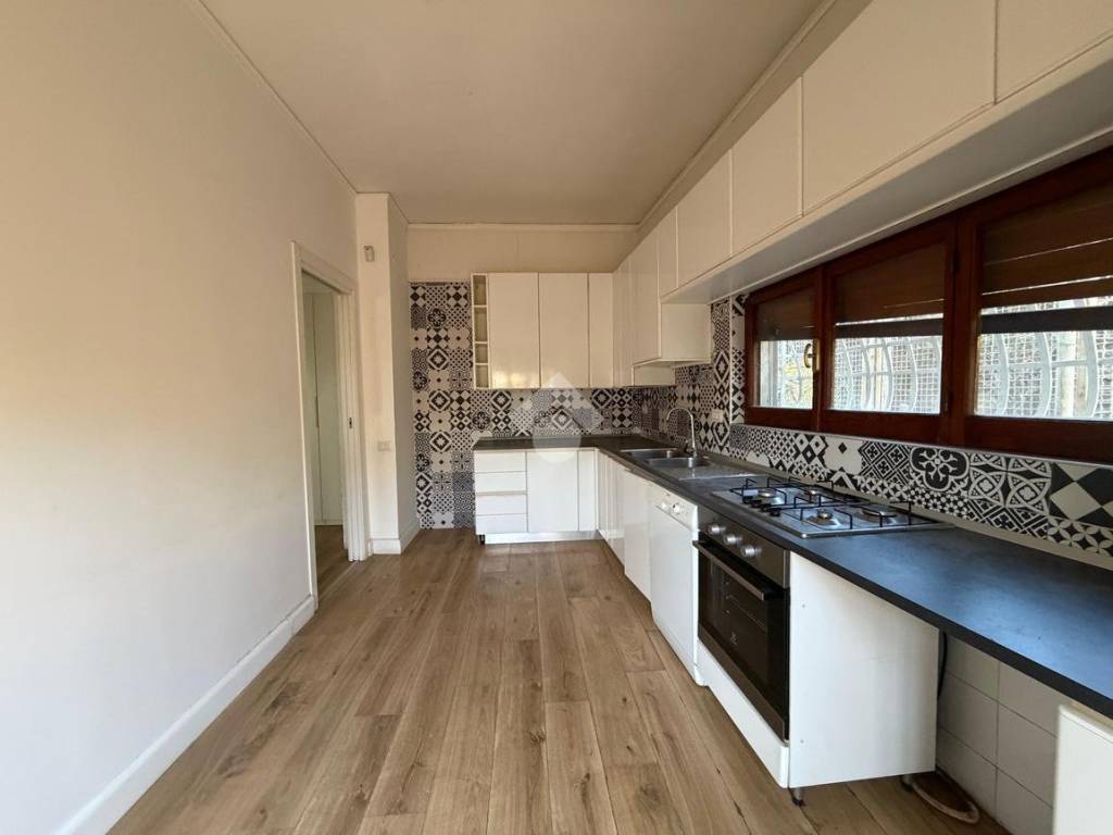 Appartamento a Napoli in Str. Privata Villa Maisto, 66 - Foto 5