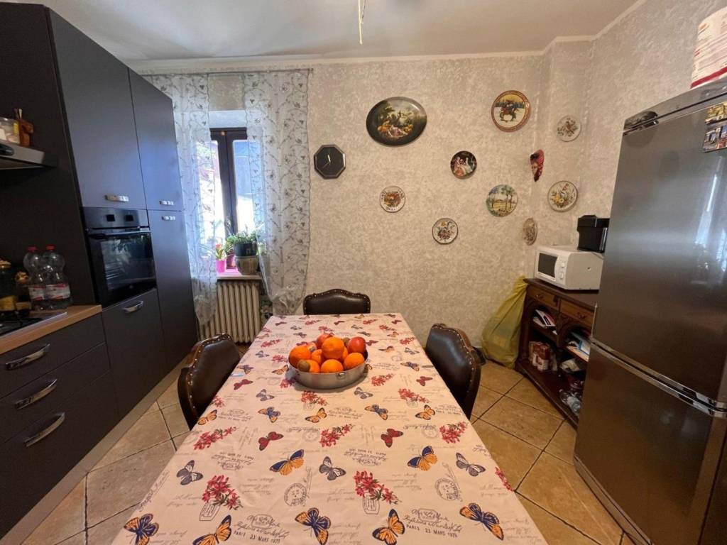 Casa indipendente a Beinasco in VIA RIVALTA, 1 - Foto 2