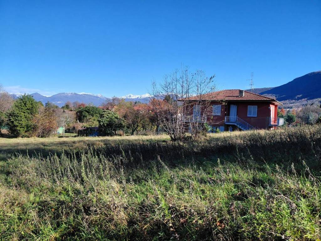 Terreno a Castelveccana in Via Galileo Galilei No Number - Foto 3