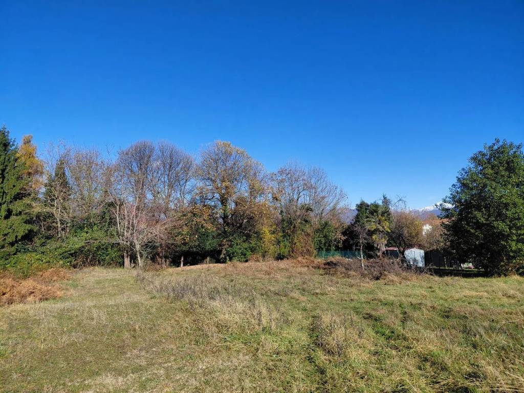 Terreno a Castelveccana in Via Galileo Galilei No Number - Foto 2