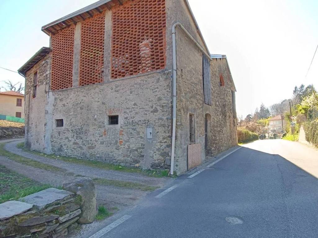 Rustico / casale a Luino in Via Dumenza, 31 - Foto 2