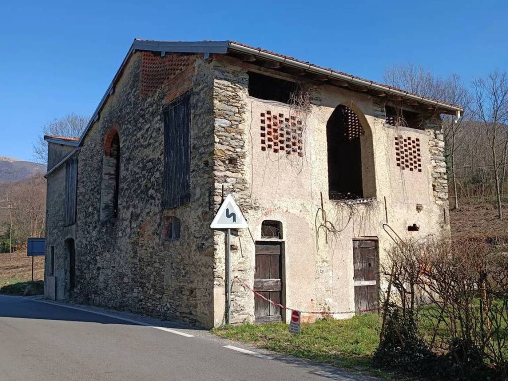 Rustico / casale a Luino in Via Dumenza, 31 - Foto 3