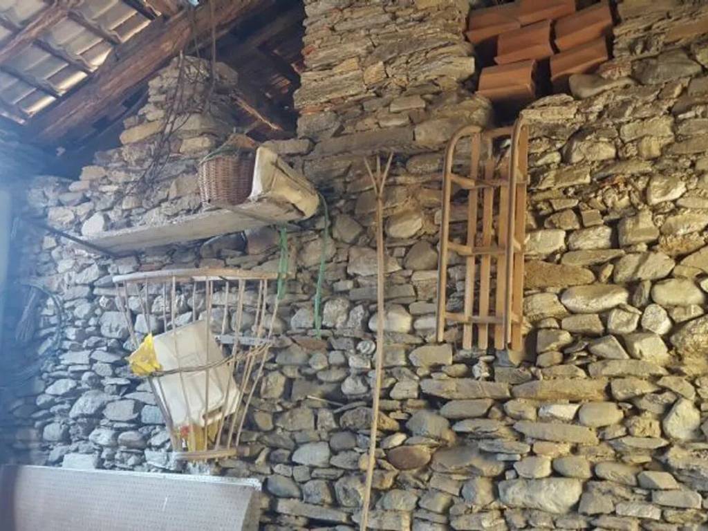 Appartamento a Luino in Vicolo Valdo - Foto 4