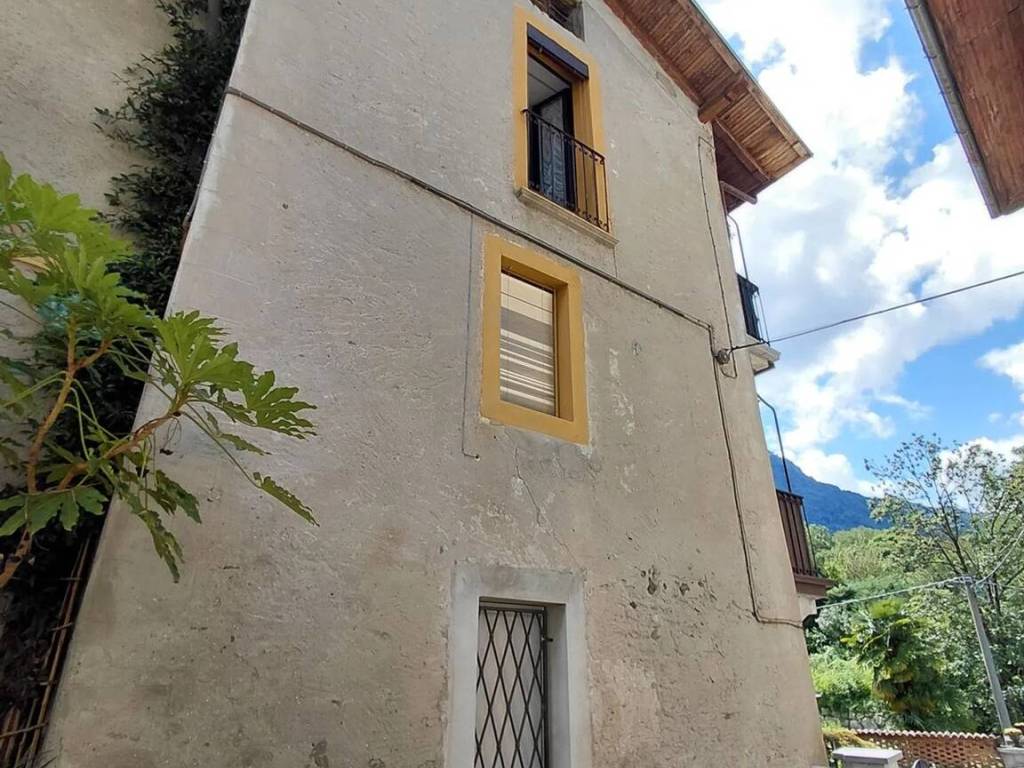 Appartamento a Castelveccana in Via San Giorgio, 4 - Foto 4