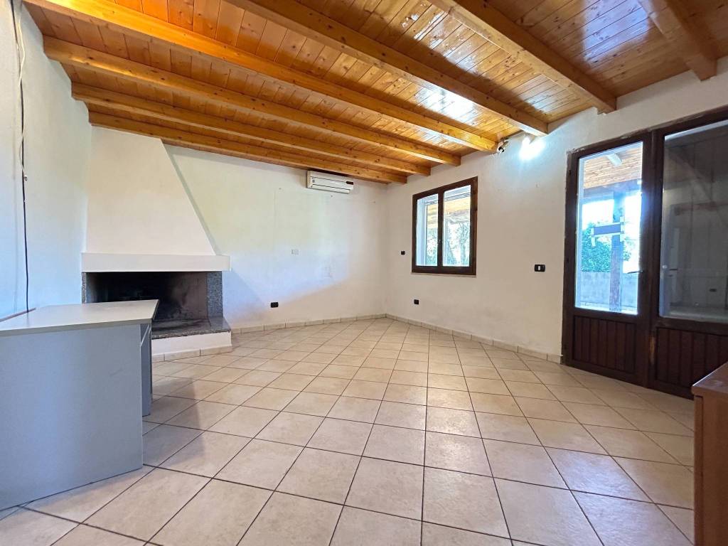 Villa a Uta in località pranu zippiri - Foto 4