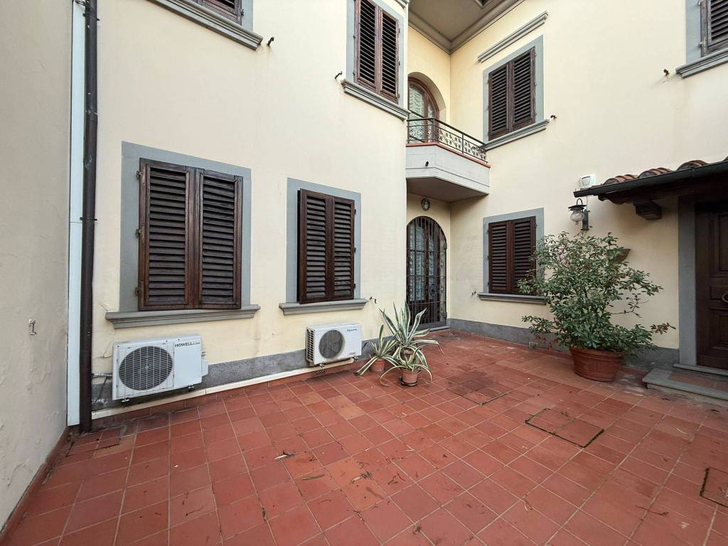 Villa a Prato in Via per Il Poggio Secco, 22 - Foto 2