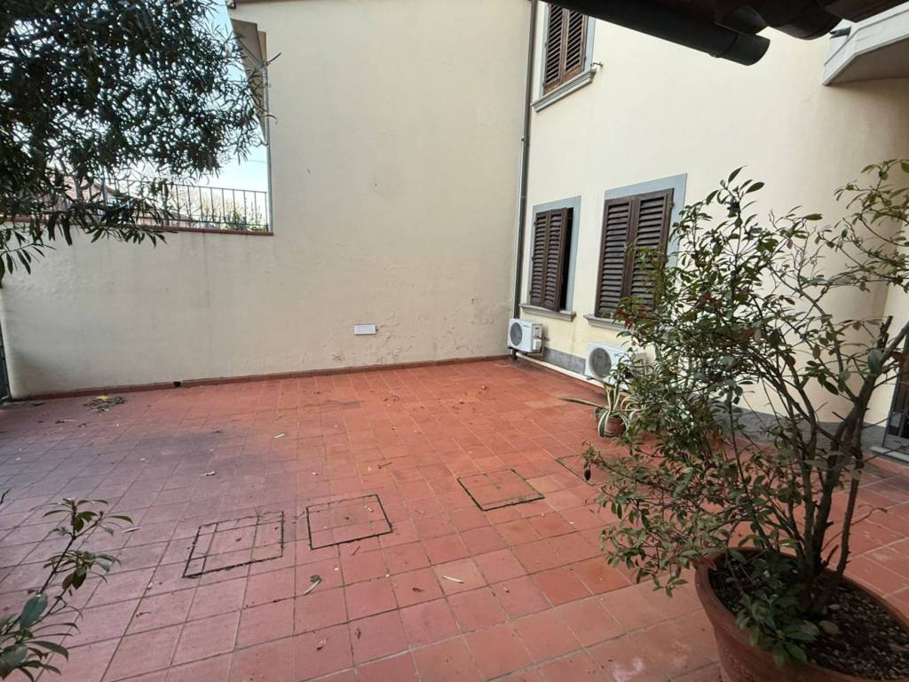 Villa a Prato in Via per Il Poggio Secco, 22 - Foto 3