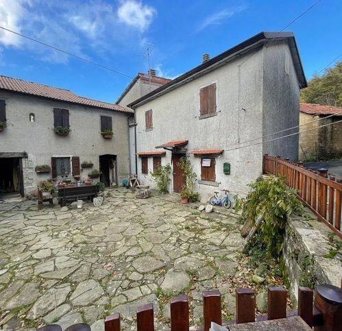 Villa a Ventasso in Via Perdera - Foto 2