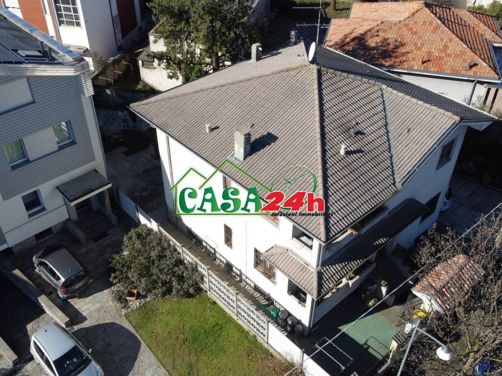 Villa a Saronno in Via Varese, 186 - Foto 2