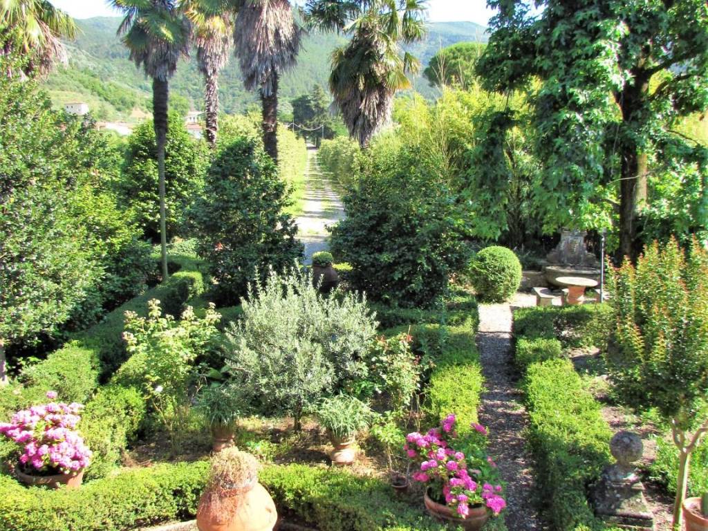 Villa a Lucca in Via Vecchia di Vicopelago, 286 - Foto 4
