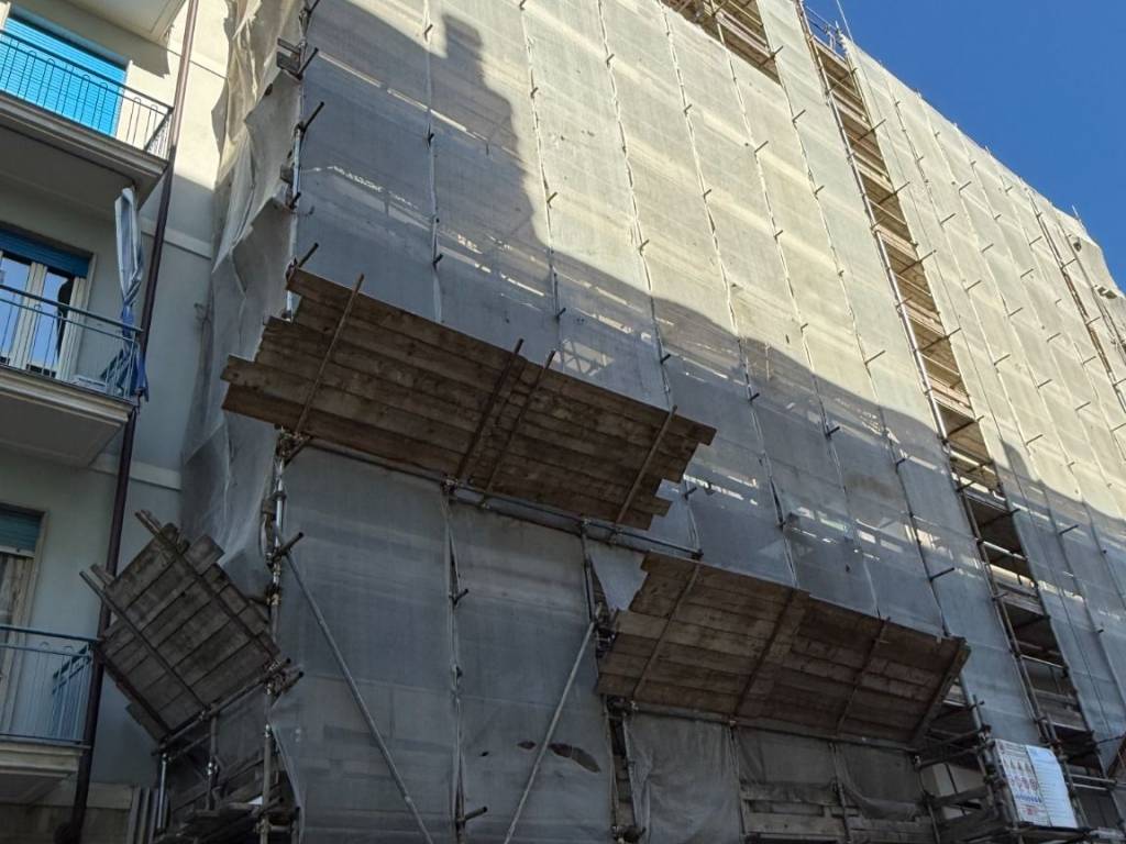 Appartamento a Torino in Via Pietro Baiardi, 17 - Foto 2