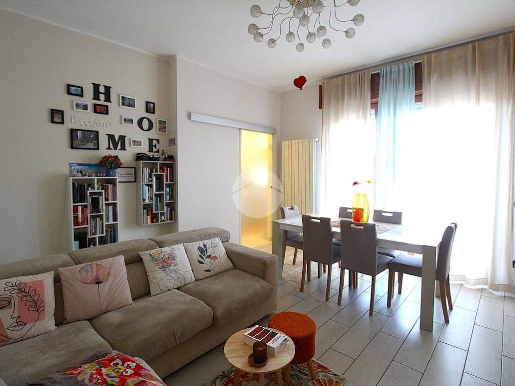 Appartamento a Magenta in Via A. Saffi, 59 - Foto 4