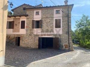 Casa indipendente a Varano de' melegari in LOCALITA' PECORINI, 1 - Foto 5