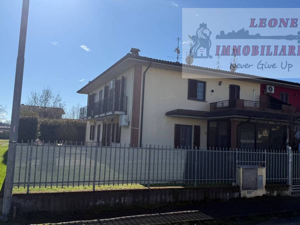 Villa a Roncaro in via vigna, 1 - Foto 2