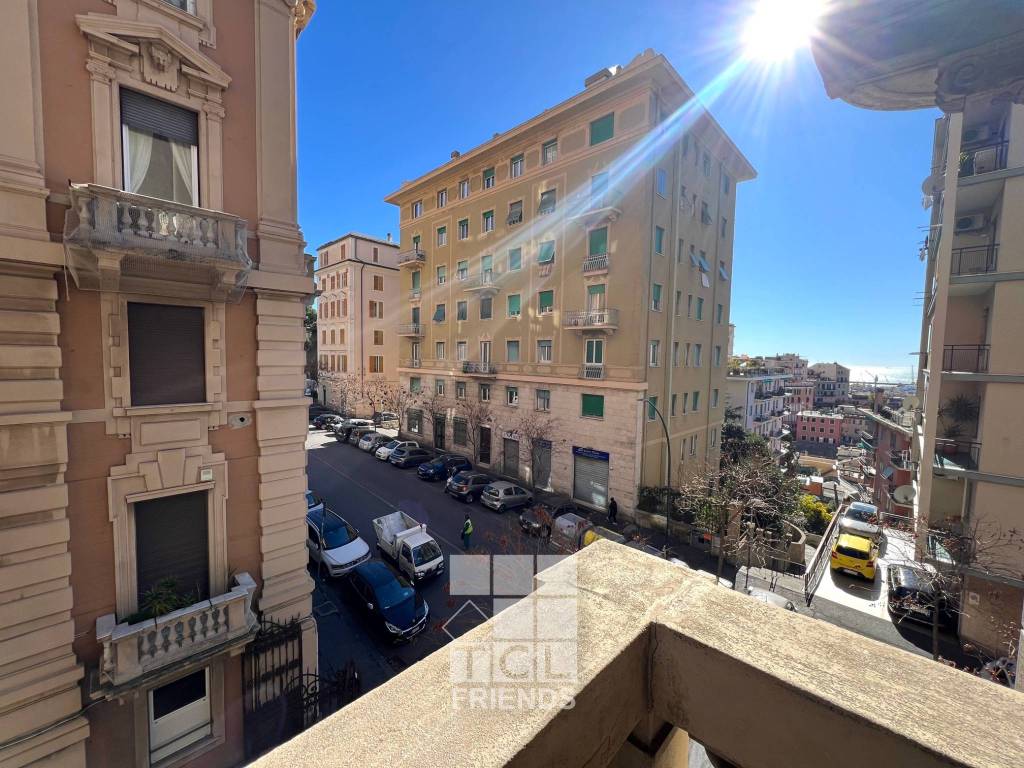 Appartamento a Genova in Corso Carbonara, 20 - Foto 2