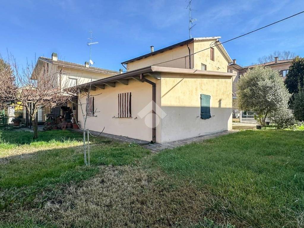 Casa indipendente a Carpi in via delle Nazioni Unite, 28 - Foto 2