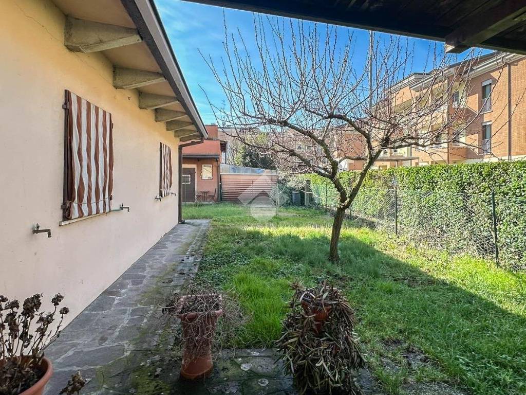 Casa indipendente a Carpi in via delle Nazioni Unite, 28 - Foto 4