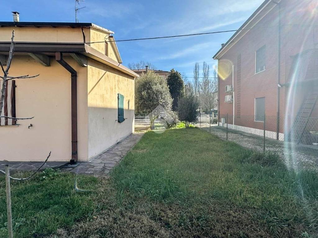 Casa indipendente a Carpi in via delle Nazioni Unite, 28 - Foto 5