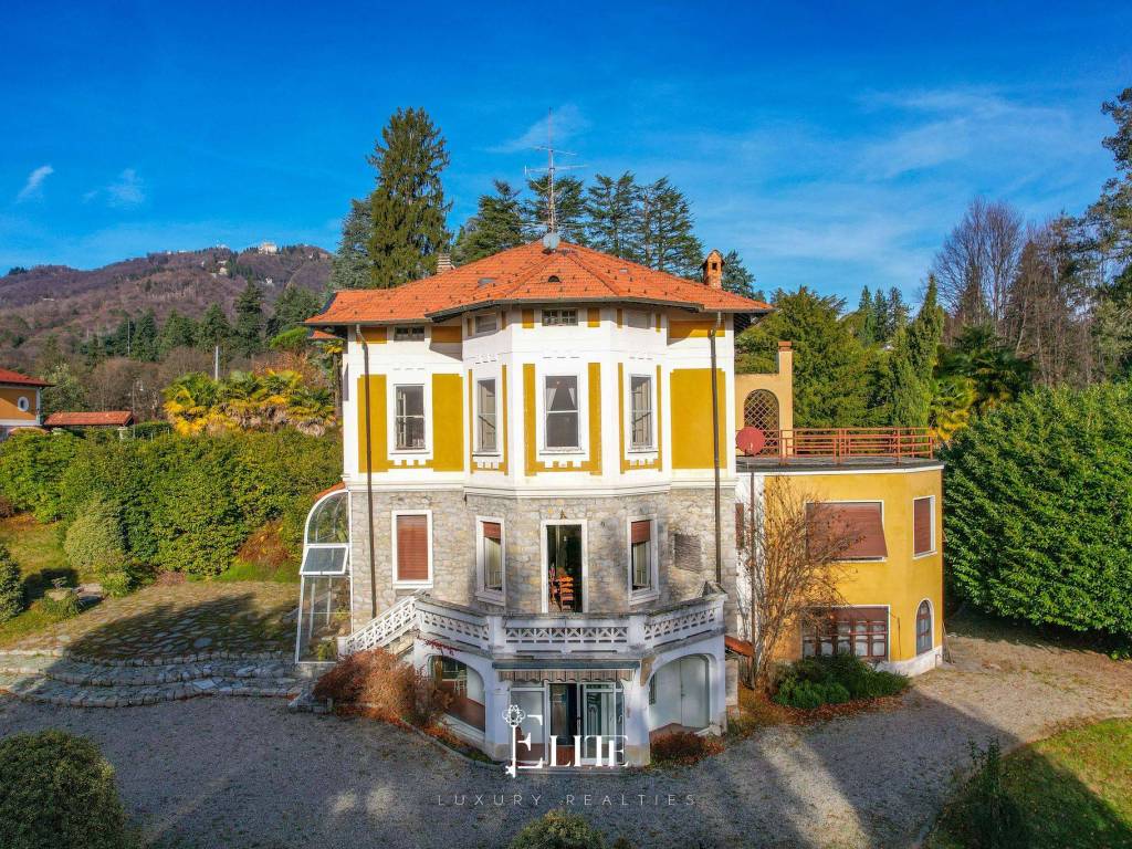 Villa a Varese in Via Benvenuto Cellini, 39 - Foto 3
