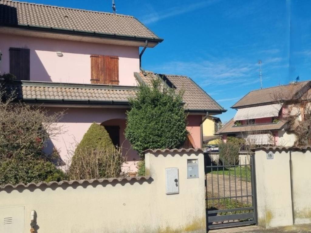 Villa a San bassano in Via Donatori del Sangue, 19 - Foto 3